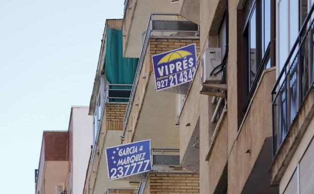 hoy.es: Promotores e inmobiliarias buscan pisos gratis para personal de emergencias